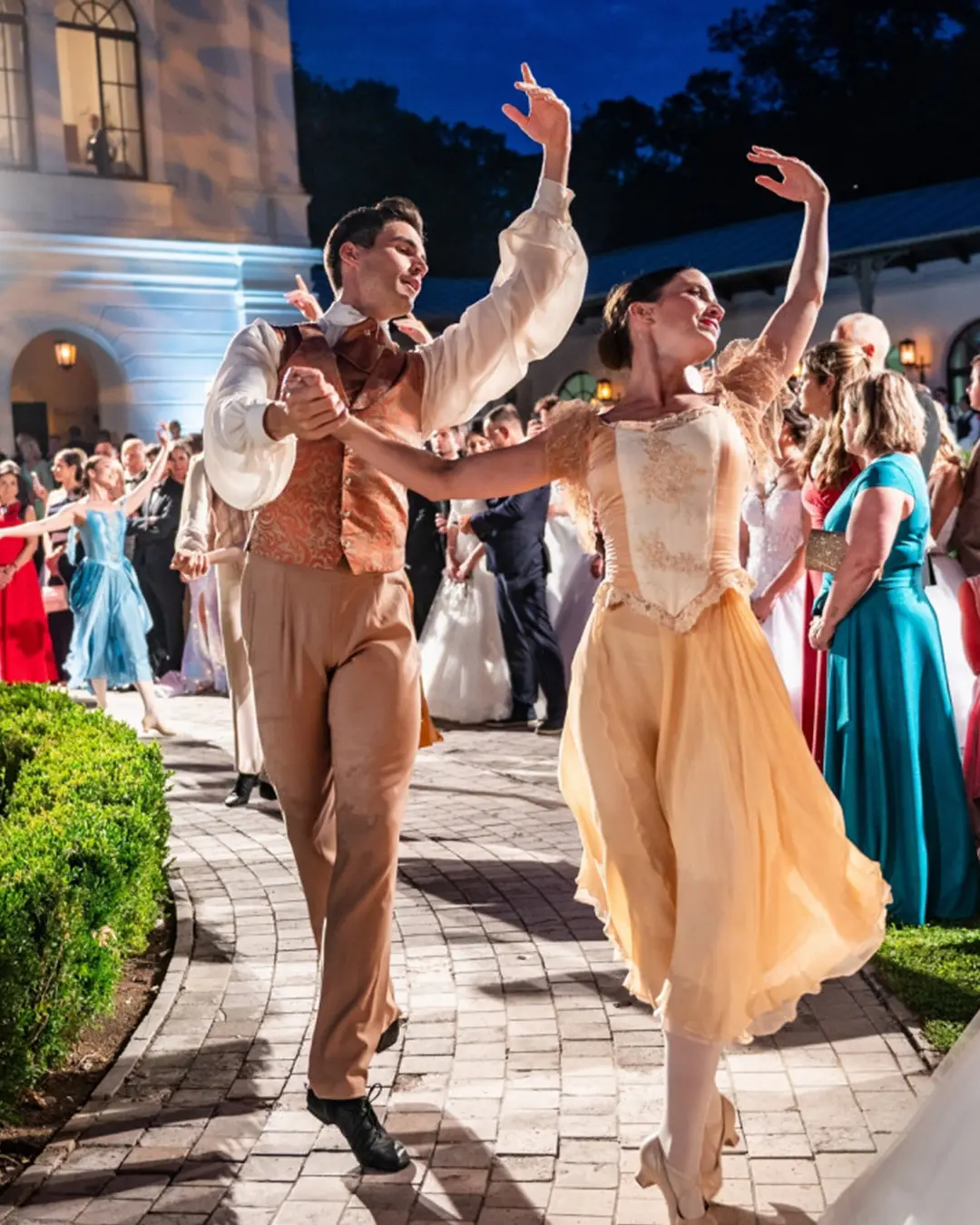 Anna ball_3